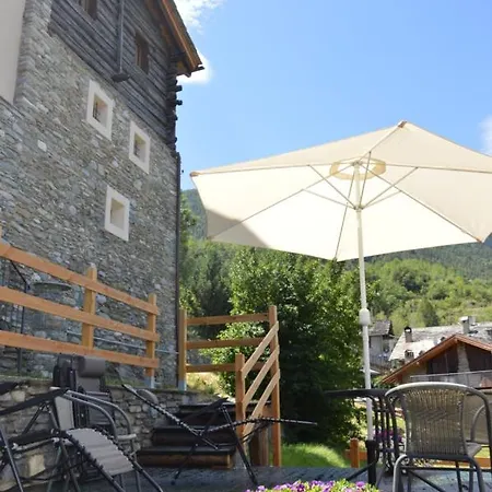 Maison d'hôtes D'hôtes La Moraine Enchantée Gressan