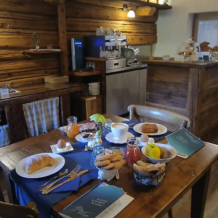 Casa de hóspedes D'hôtes La Moraine Enchantée