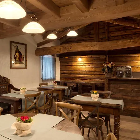 D'hotes La Moraine Enchantee 3* غريسان