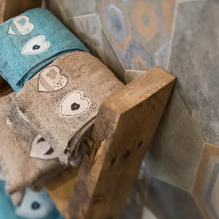 D'hotes La Moraine Enchantee بيت ضيافة غريسان